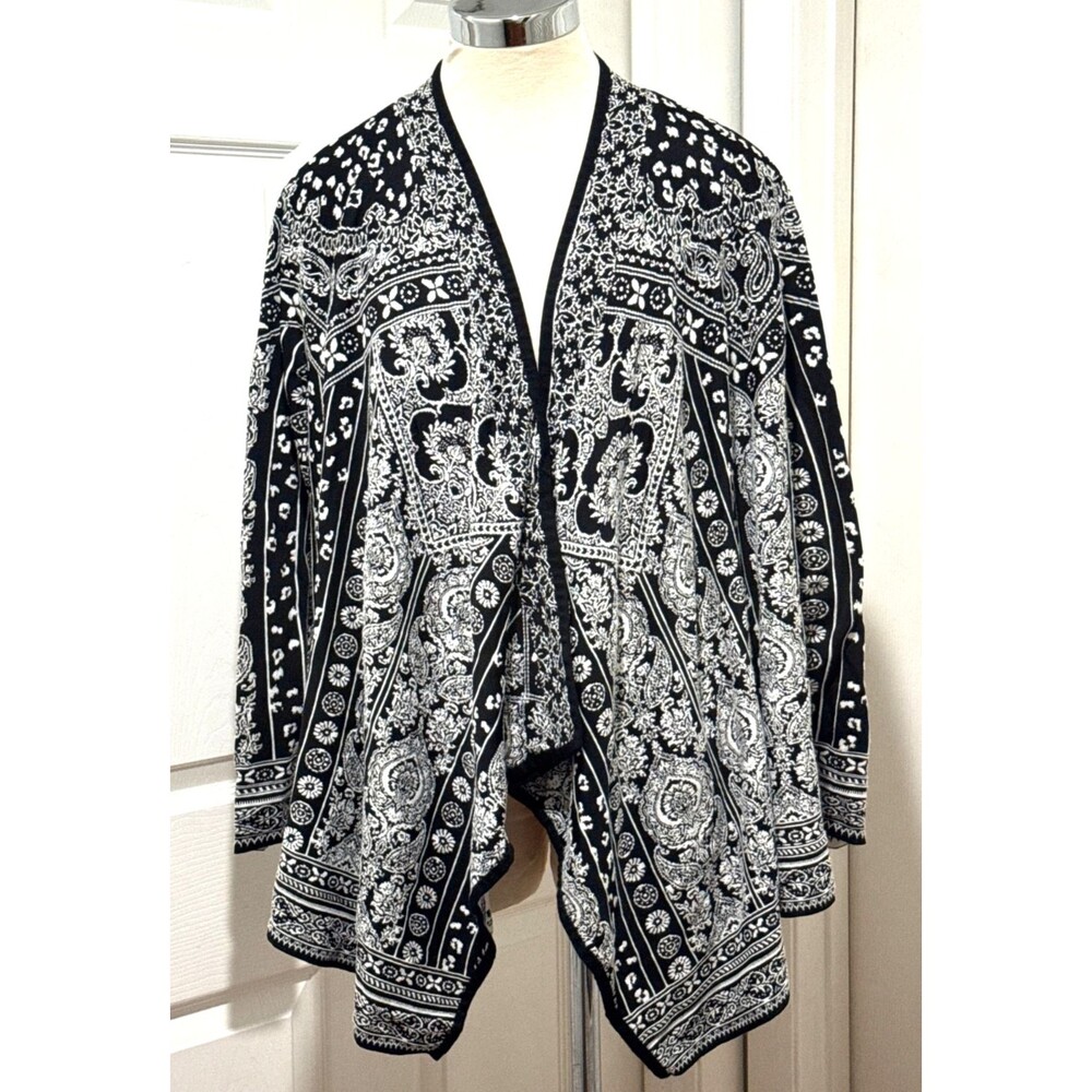 CHICOS Sz. 3 Black White Open Front Knit Cardigan Sweater Kimono Boho Comfort